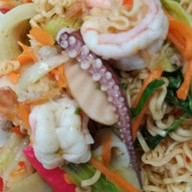 ร้านยำเห็ดมะนาวสด