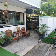 บรรยากาศ Nine Kingkong Coffee Club1968  แควหวาย