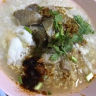ก๋วยจั๊บอุบลน้ำใส(เจ้าเก่า)