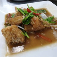 ปลาผัดคื่นไช่