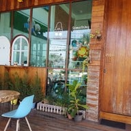 หน้าร้าน Something About Earn