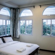 เพลินพิศ เรสซิเด้นซ์