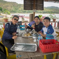 บรรยากาศ ร้านอาหารสองบัว
