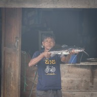 ร้านอาหารสองบัว