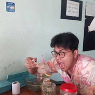 ไก่ต้มน้ำปลา เจ้าเก่าซอยสดใส