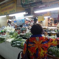 บรรยากาศ กาดธานินทร์ (ตลาดศิริวัฒนา)