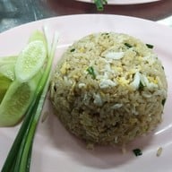 เมนูของร้าน ปิยะสุข หูฉลาม ข้าวผัดปู