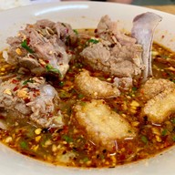 เมนูของร้าน เจ๊ษร เล้งแซ่บ