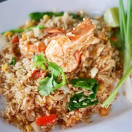 นายต่อ อร่อยบอกต่อ