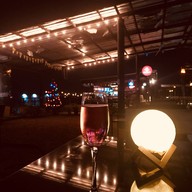 La Lune bar & bistro