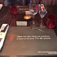 Scarlett Wine Bar & Restaurant โรงแรมพูลแมน จี สีลม