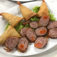 โกโย้ง โภชนา