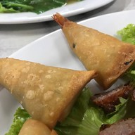 โกโย้ง โภชนา