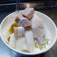 บัวลอยสดมะพร้าวอ่อน