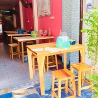 บรรยากาศ ก๋วยเตี๋ยวเป็ดสนามม้า  สาขา 3