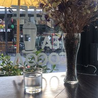 บรรยากาศ Cafe Inde  The Wall