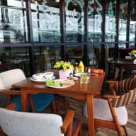 เมนูของร้าน Mandy Nok Hotel ห้องอาหารสกุณา