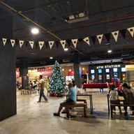 บรรยากาศ เซ็นทรัลกาดสวนแก้ว