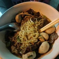 ลูกชิ้นสะพานนนท์/ลูกชิ้นปิ้งโคตอร่อย สาขา สะพานนนท์ สะพานนนท์