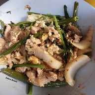เมนูของร้าน เอี่ยมโภชนา ป้อมปราบ
