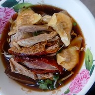 ร้านก๋วยเตี๋ยวเป็ด เกี๊ยวกุ้ง ชวนชิม