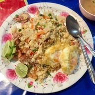 เชฟเด้ง สาขา 1 หลังโรงพยาบาลกรุงเทพ อุดรธานี