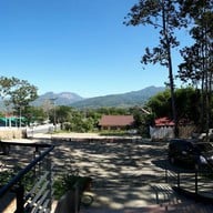 บรรยากาศ ช.ช้าง ส้มตำยกครก ปัว จ.น่าน ศิลาแลง