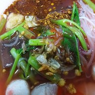 เส็ง เย็นตาโฟ ข้าวต้มปลา