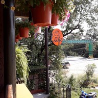 หน้าร้าน 111 หวาดเสียว Cafe