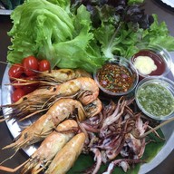 โชคดีสุกี้แห้ง ข่วงสิงห์