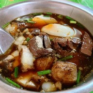 อังสุวรรณ