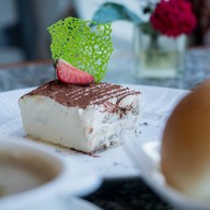 ปิกโกโล Piccolo Italian Restaurant โรงแรมรอยัลปริ๊นเซสหลานหลวง กรุงเทพฯ