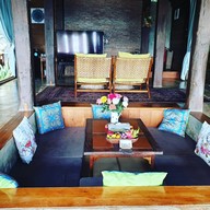 บ้านม่อนม่วน