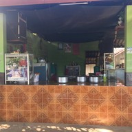 หน้าร้าน ร้านลาบคนเมือง ป่าไผ่