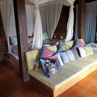 บ้านม่อนม่วน