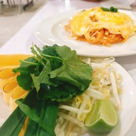 เมนูของร้าน ศิริวรรณ บ้านหอยทอด รัตนาธิเบศร์