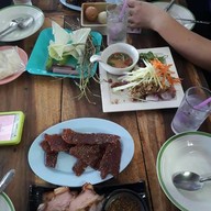 เมนูของร้าน เจ้ตุ๊กสารพัดตำ เจ้ตุ๊กสารพัดตำ