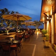 บรรยากาศ 72 SkyBar