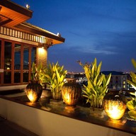 บรรยากาศ 72 SkyBar