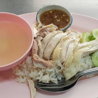 ข้าวมันไก่ ข้าวหมูแดง2พี่น้อง