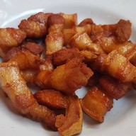 เมนูของร้าน ต๋อง เต็ม โต๊ะ นิมมานเหมินท์ ซอย 13