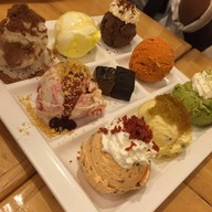 เมนูของร้าน Creamery Boutique Ice Cream U-Center สามย่าน