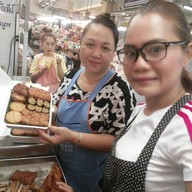 ร้านแหนมบุญศรี ตลาดวโรรส