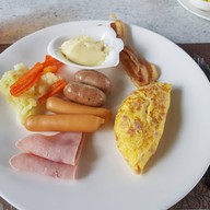Bloom Restaurant @ Siamdasada Khaoyai