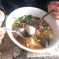 เมนูของร้าน ก๋วยจั๊บ ป้าทรัพย์