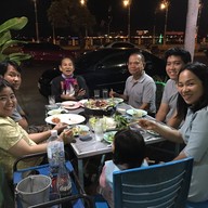 บรรยากาศ คิ้มหมูย่างเกาหลี