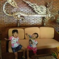 รุ่งอรุณน้ำพุร้อนรีสอร์ท
