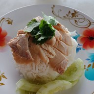 ข้าวมันไก่อาเฮีย "เส้นสวนสัตว์โคราช"