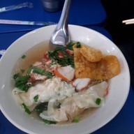 เมนูของร้าน สมิตา ไผ่เขียว บะหมี่เกี๊ยว