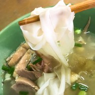ก๋วยเตี๋ยวเป็ดน้ำใส